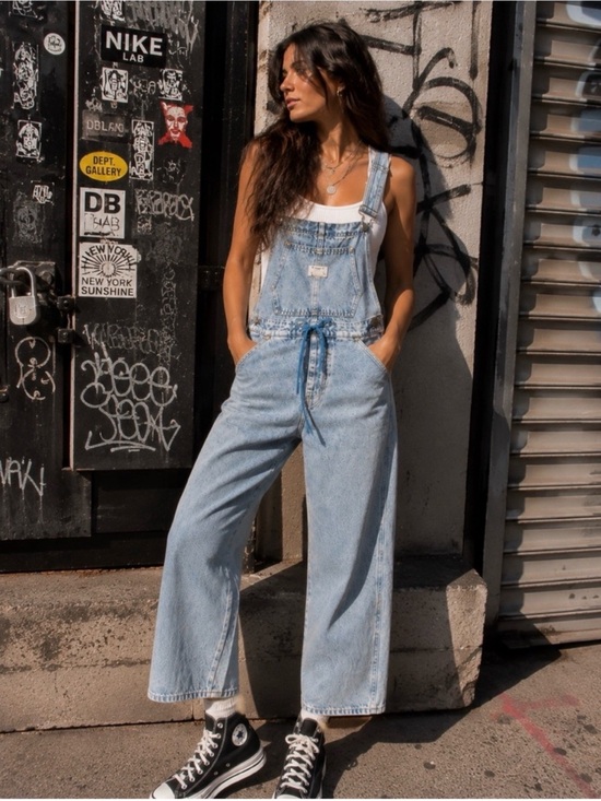 Levi's Denim - Levi’s Apron Denim Front Tie Jeans Wide Leg Overalls baggy M